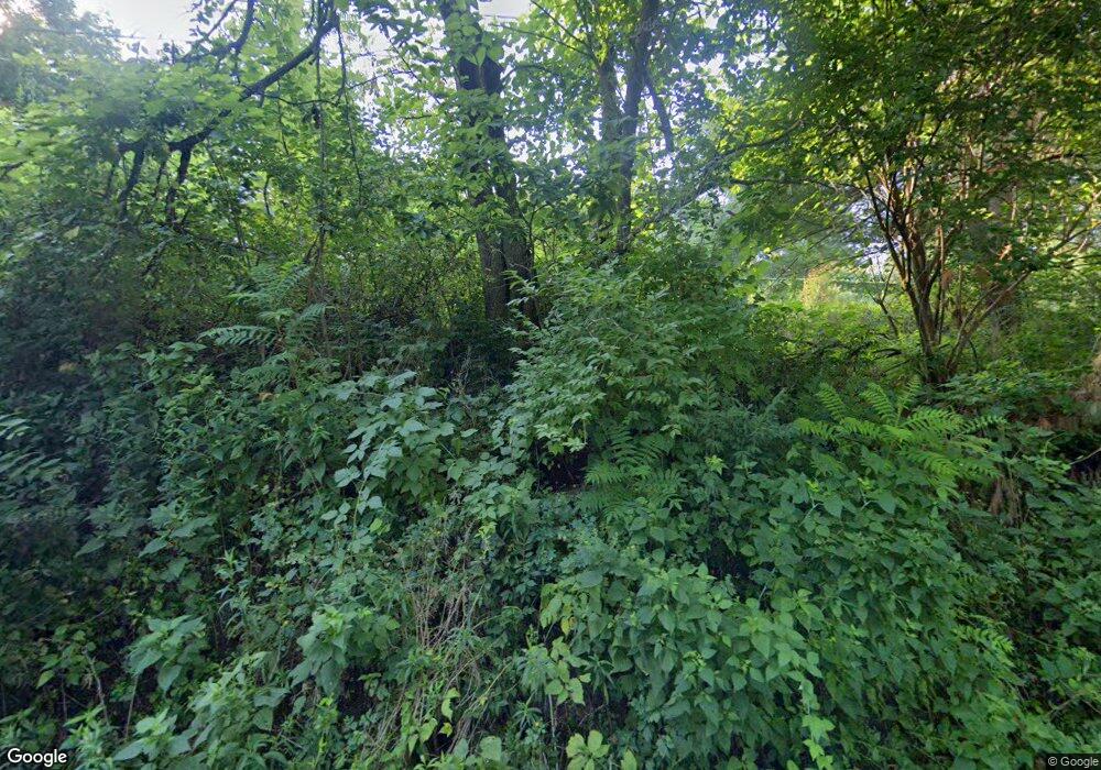 4660 Spring St, Whitehall, PA 18052 - photo 1