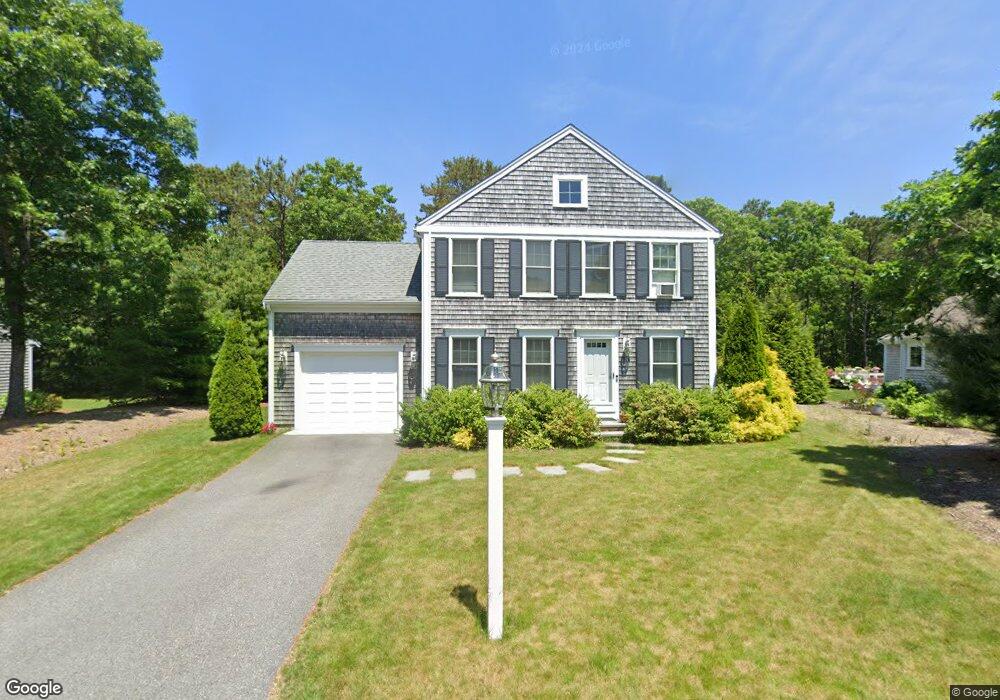 216 Pheasant Hill Cir, Cotuit, MA 2635 - photo 1