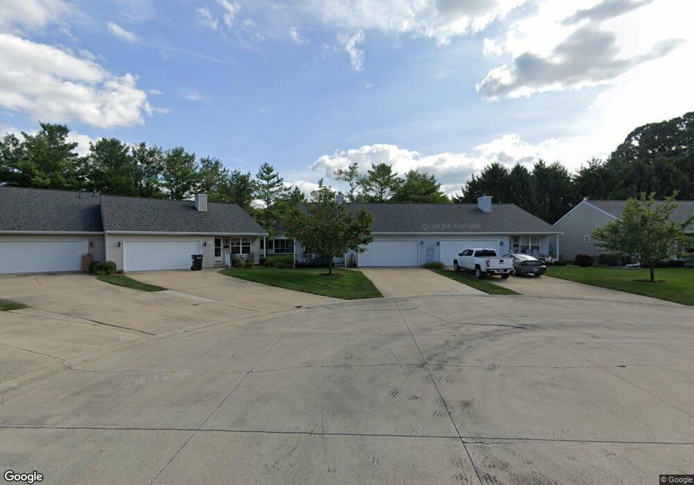 409 E Wilson St, Tuscola, IL 61953 - photo 1