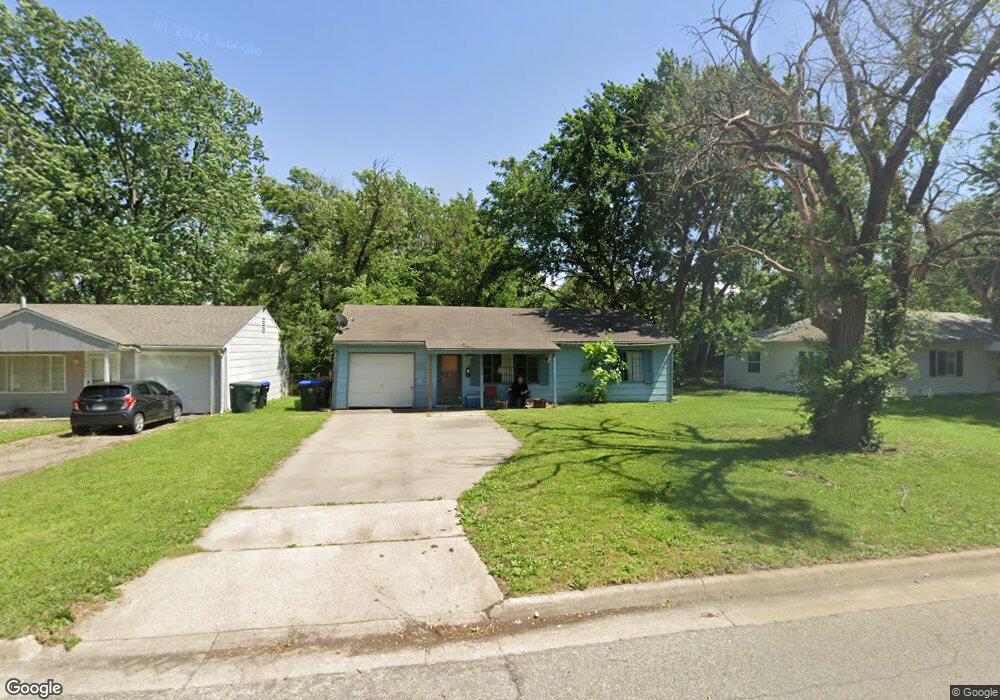 3550 SW Clare Ave, Topeka, KS 66611 - photo 1