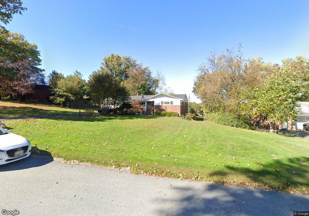 6202 Rolling View Dr, Sykesville, MD 21784 - photo 1