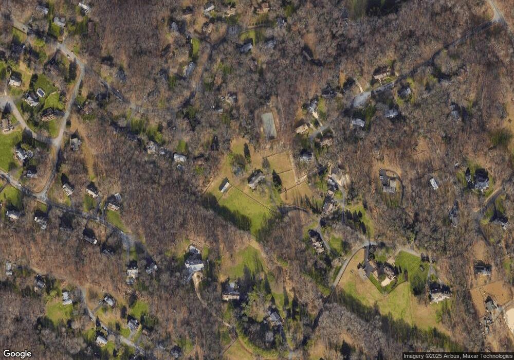 2900 Dan Patch Ct, Herndon, VA 20171 - photo 1