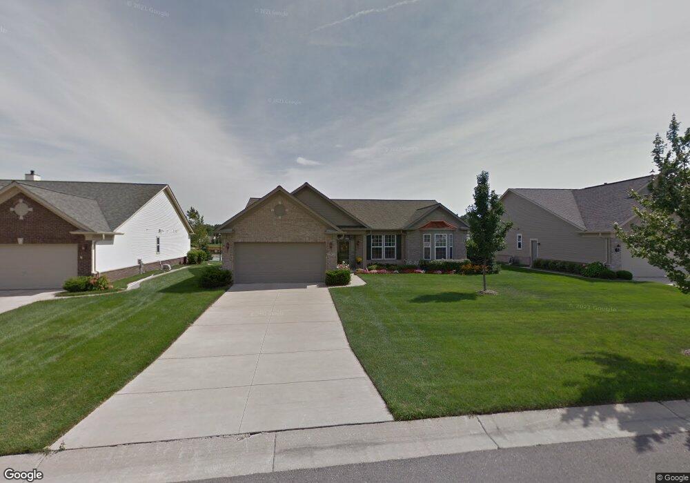 27071 Walloon Way unit 108, Flat Rock, MI 48134 - photo 1