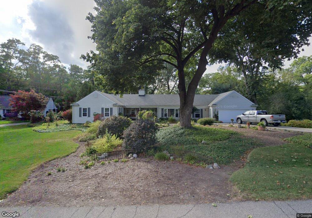 5740 Crabtree Rd, Bloomfield Hills, MI 48301 - photo 1