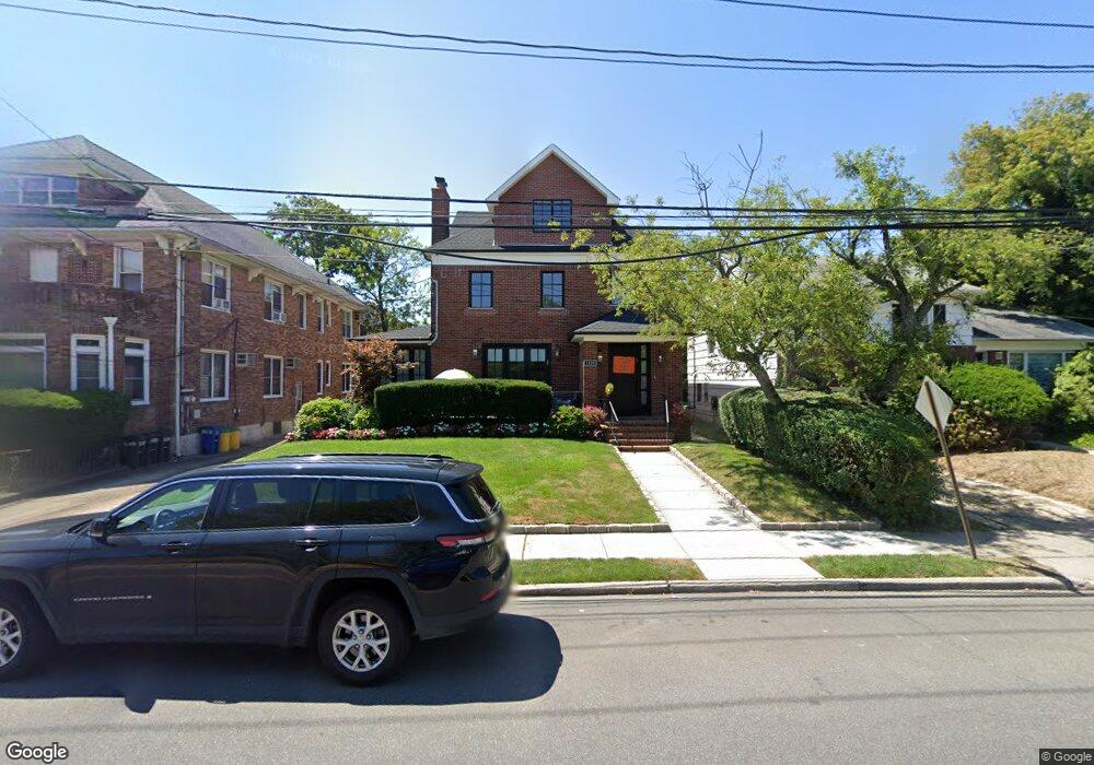 1125 Doughty Blvd, Lawrence, NY 11559 - photo 1