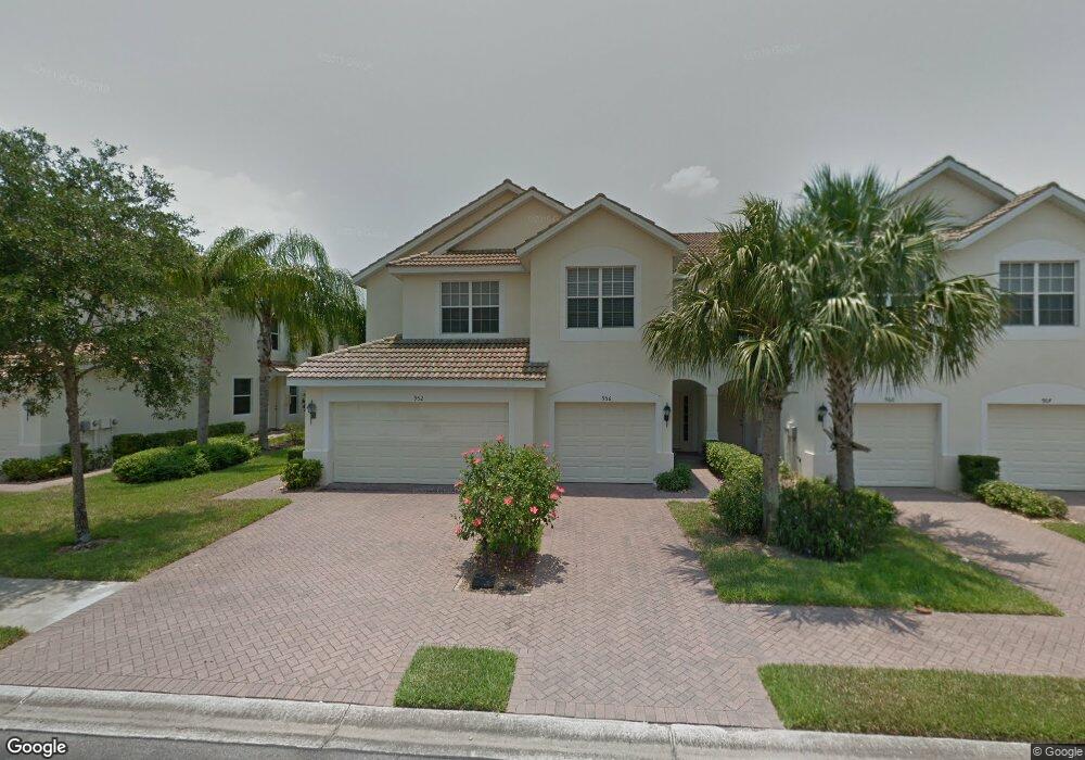 952 Hampton Cir unit 82, Naples, FL 34105 - photo 1