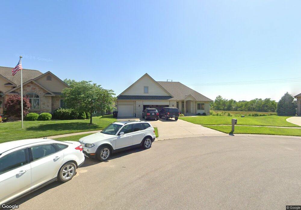 8015 SW 28th Ct, Topeka, KS 66614 - photo 1