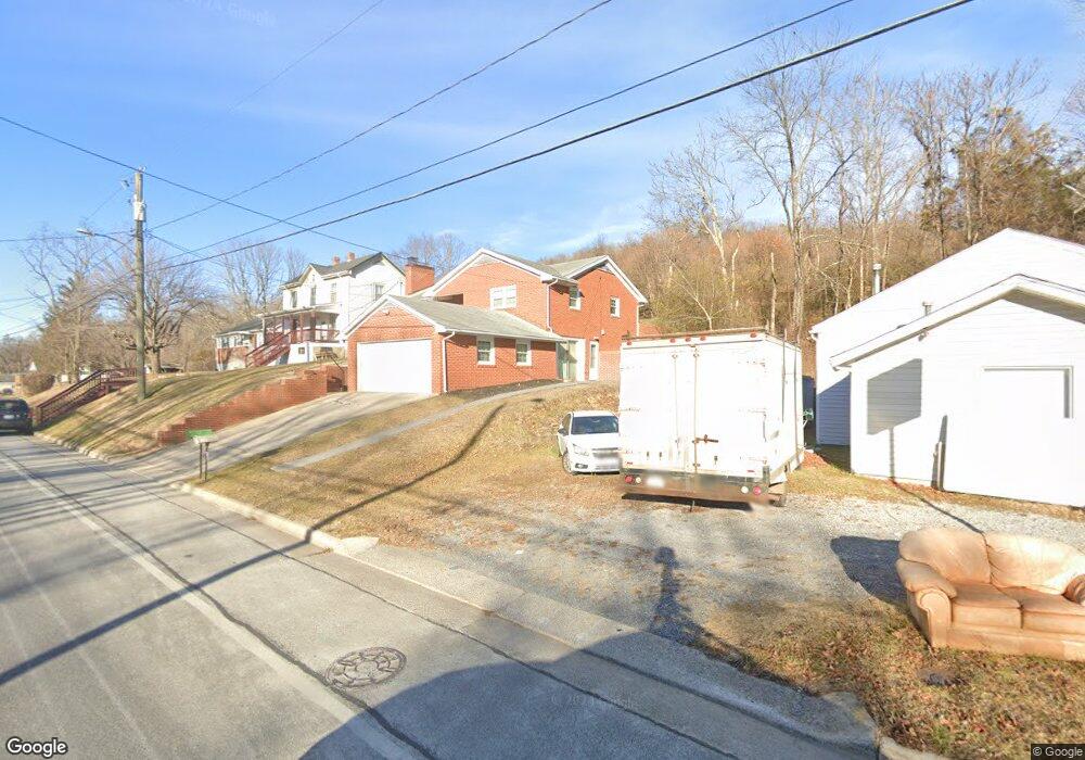 1329 E Main St, Waynesboro, VA 22980 - photo 1