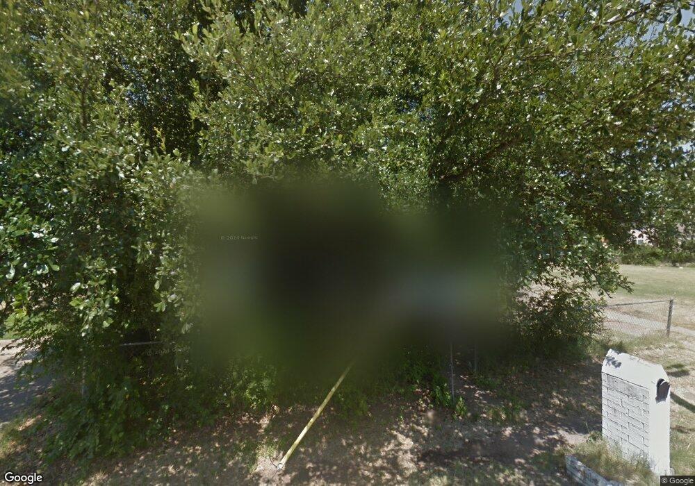 621 N Robinson St, Cleburne, TX 76031 - photo 1