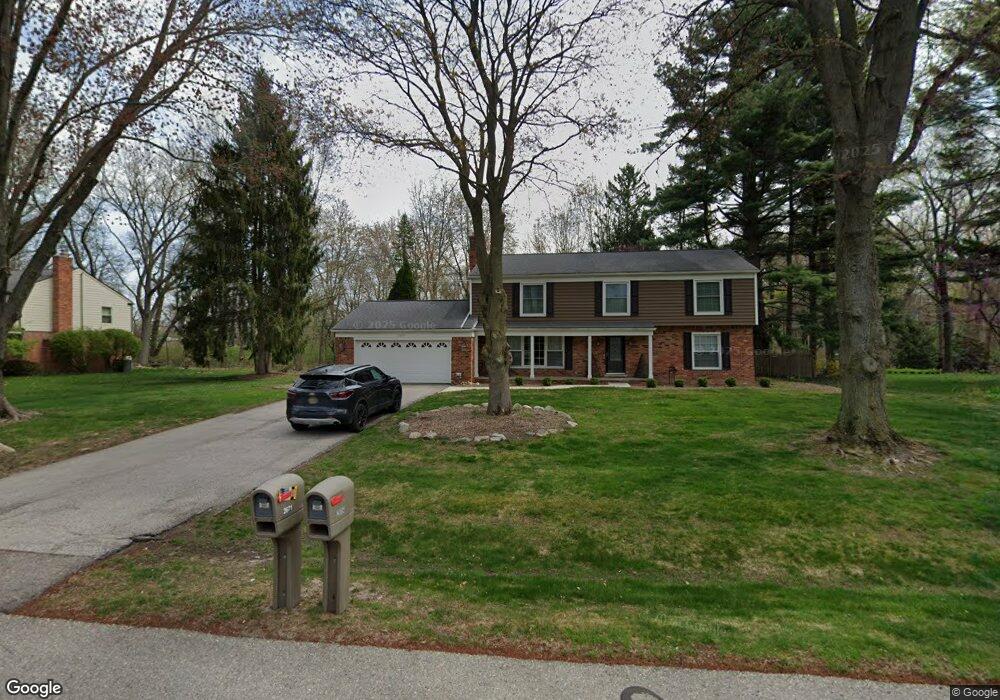 2671 Lamplighter Ln, Bloomfield Hills, MI 48304 - photo 1