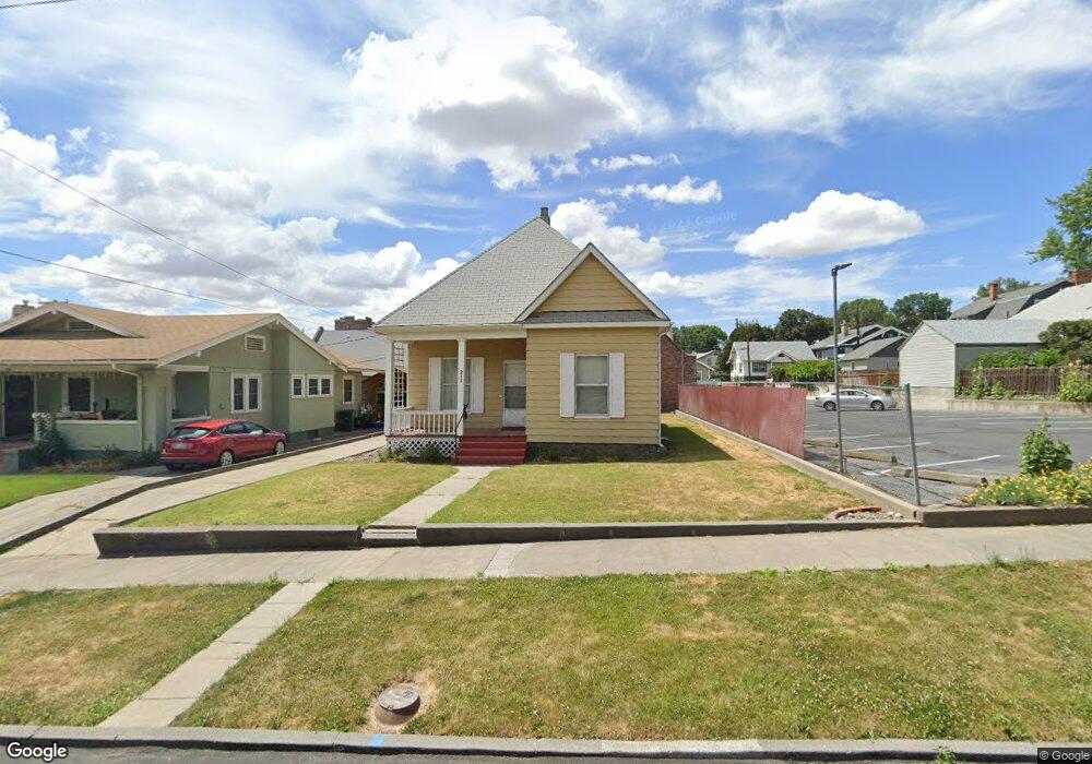 211 NW 8th St, Pendleton, OR 97801 - photo 1