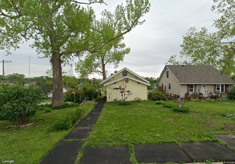 1301 20th Ave SW, Cedar Rapids, IA 52404 - photo 1