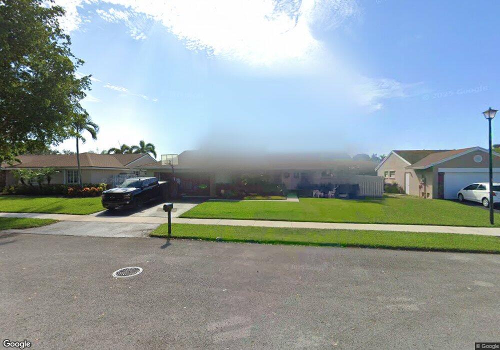 14680 Highland Springs Ct, Davie, FL 33325 - photo 1