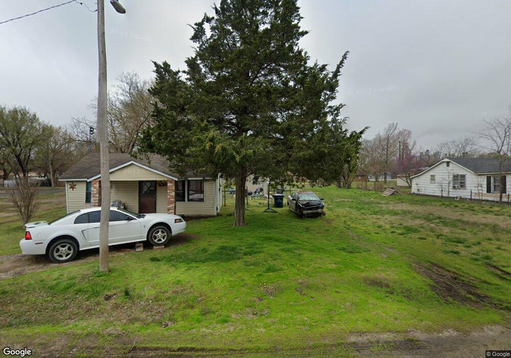 1005 W 13th St, Ada, OK 74820 - photo 1