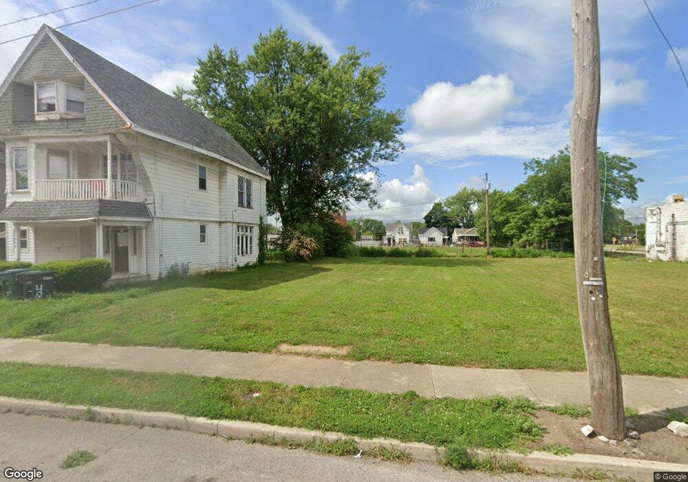 410 E Gilbert St, Muncie, IN 47305 - photo 1