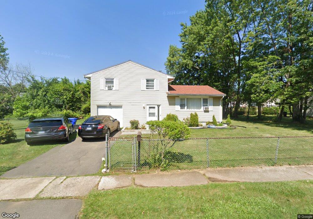 11 Jackson Rd, Bloomfield, CT 06002 - photo 1