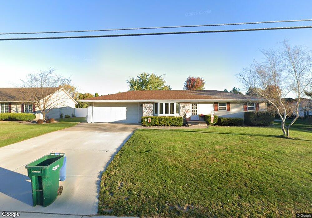 W3276 Creekview Ln, Appleton, WI 54915 - photo 1