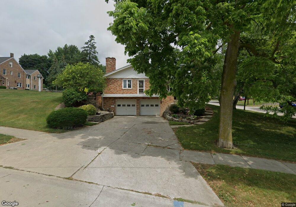 256 Cherry St, Frankenmuth, MI 48734 - photo 1