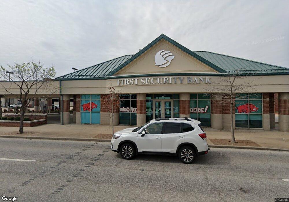 71 N College Ave, Fayetteville, AR 72701 - photo 1