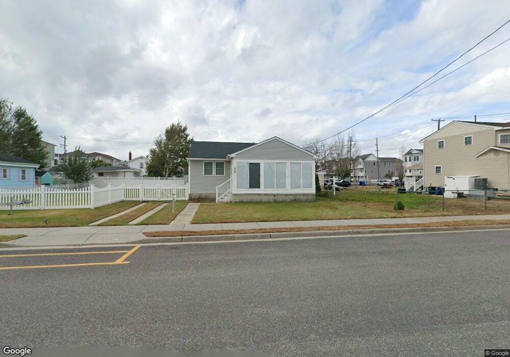 430 W Youngs Ave, Wildwood, NJ 08260 - photo 1
