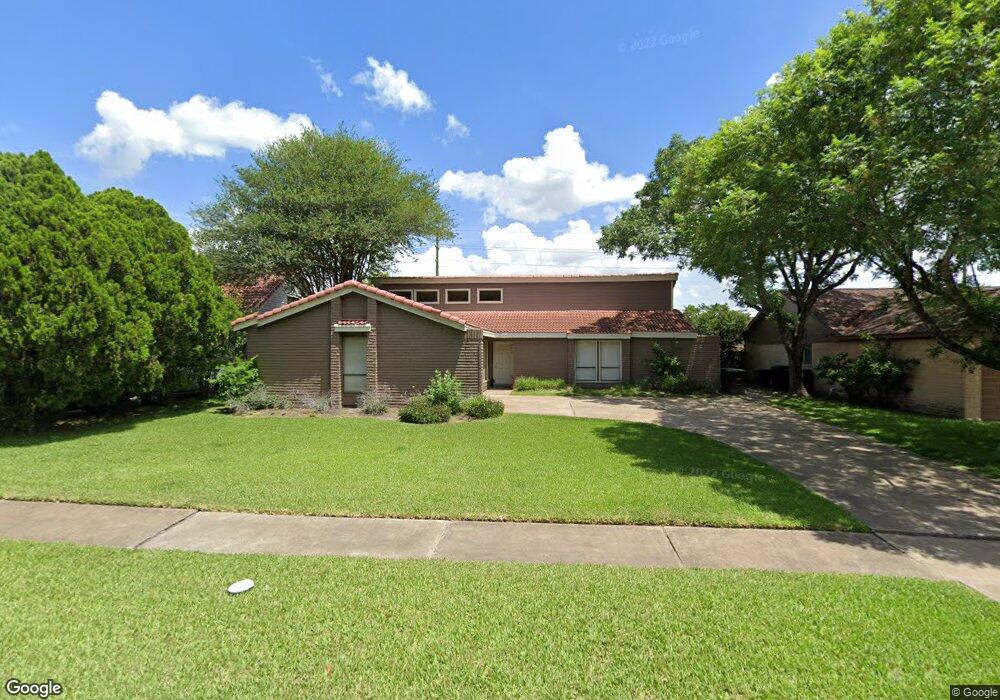 5710 Arncliffe Dr, Houston, TX 77088 - photo 1
