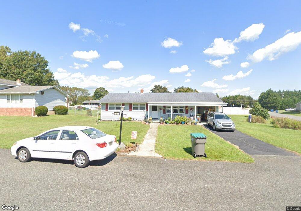 9 Center St, Saint Georges, DE 19733 - photo 1