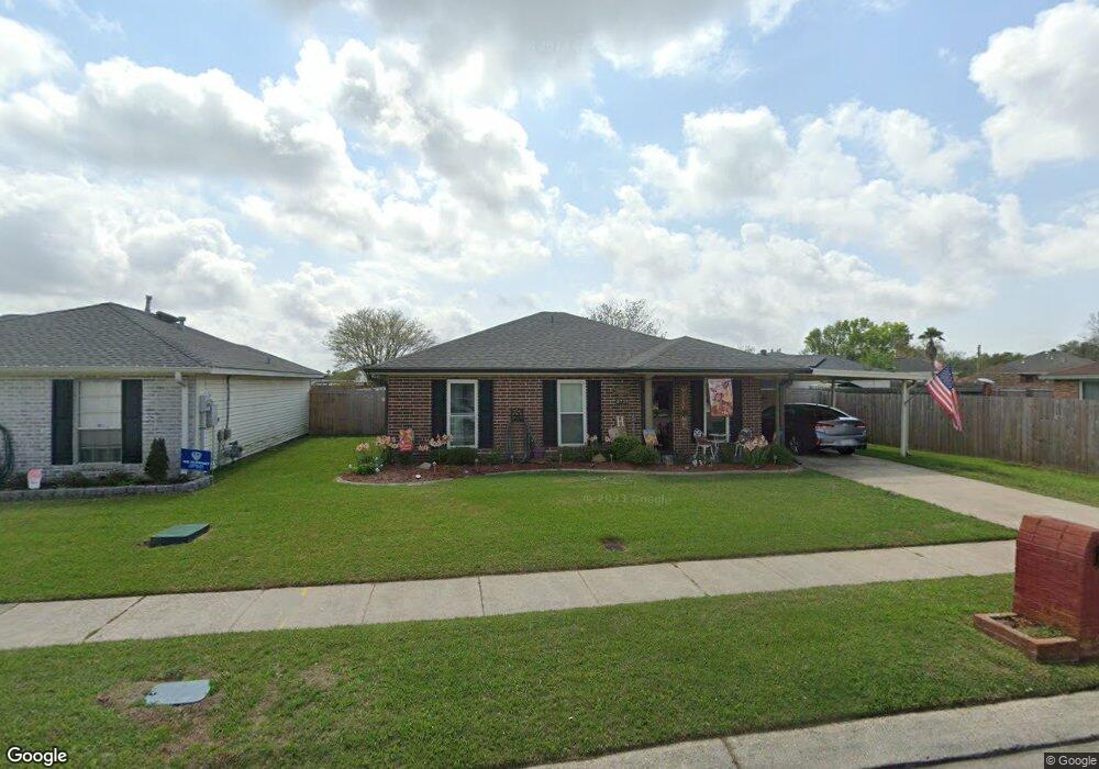 2721 Bayou Teche Dr, Marrero, LA 70072 - photo 1