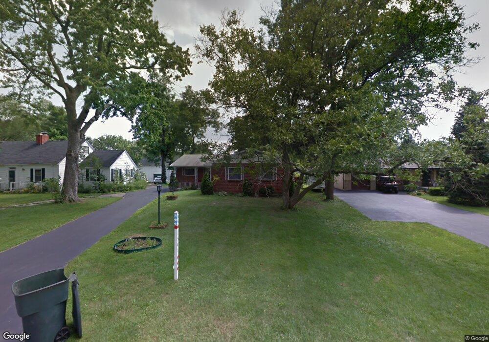 1541 E Cooke Rd, Columbus, OH 43224 - photo 1