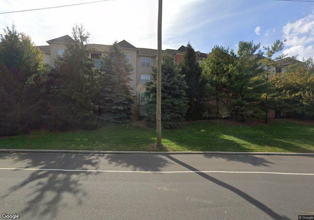 90 Bristol Station Ct, Carteret, NJ 07008 - photo 1