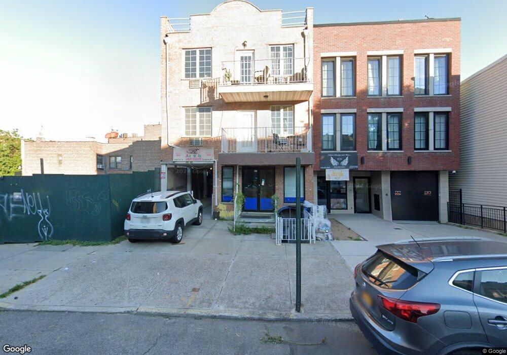 25-90 41st St unit 2R, Astoria, NY 11103 - photo 1