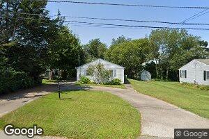 33 Starboard Ave, Jamestown, RI 02835