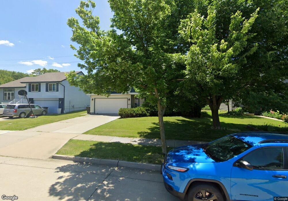 1813 E Maish Ave, Des Moines, IA 50320 - photo 1