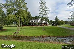 104 Ironwood Cir, Alma, GA 31510