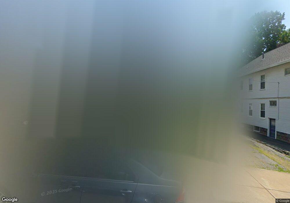 121 Winsor Ave unit 121, Watertown, MA 02472 - photo 1