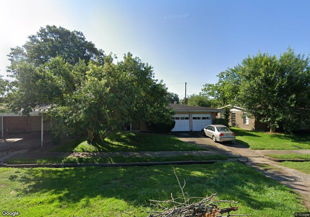 10310 Kingspoint Rd, Houston, TX 77075 - photo 1