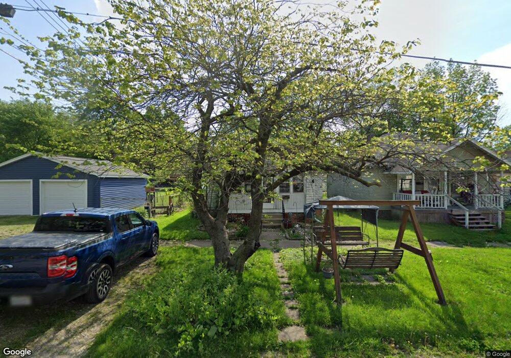 112 S 26th St, Mattoon, IL 61938 - photo 1