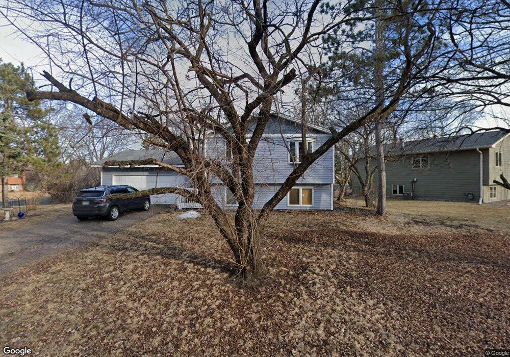 9990 Yorktown Ln N, Maple Grove, MN 55369 - photo 1