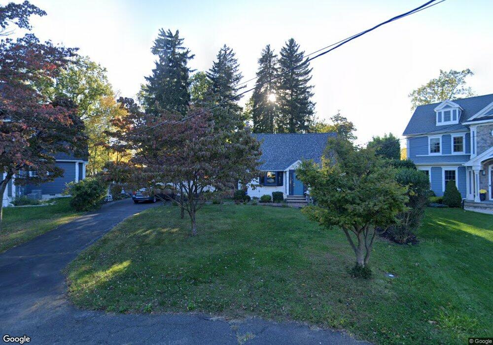 418 Pine Grove Cir, Scotch Plains, NJ 07076 - photo 1