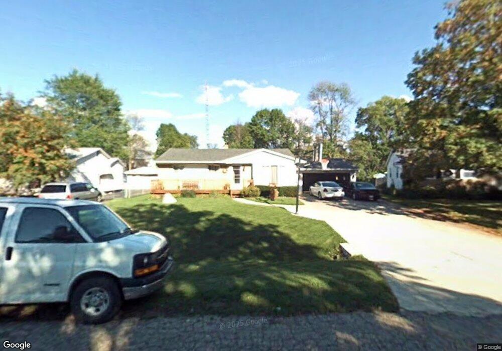 2121 Deerfield Dr, Flint, MI 48532 - photo 1