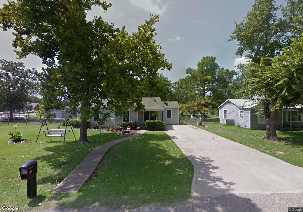 403 W Denison Ave, Bonham, TX 75418 - photo 1