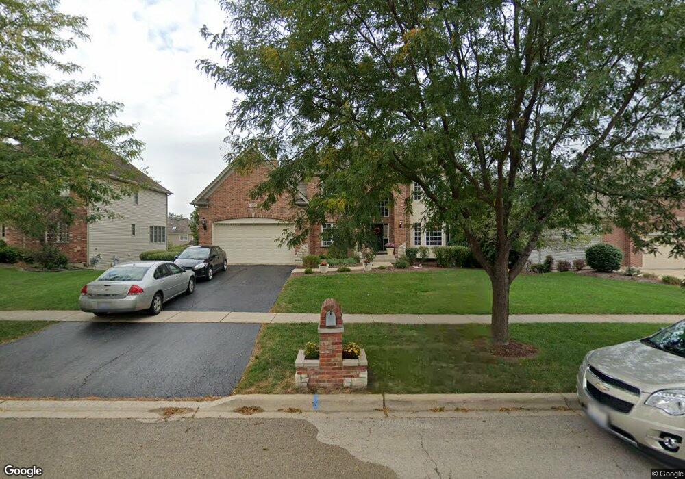 1023 Hodge Ln, Batavia, IL 60510 - photo 1