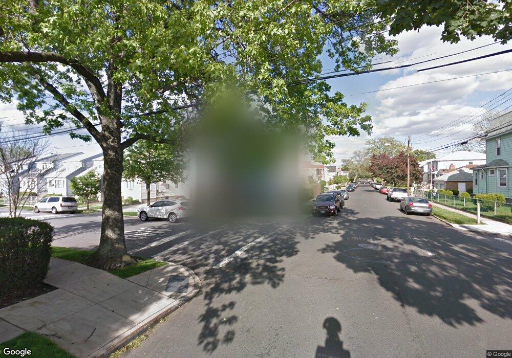 17-17 Murray St unit 2, Flushing, NY 11357 - photo 1