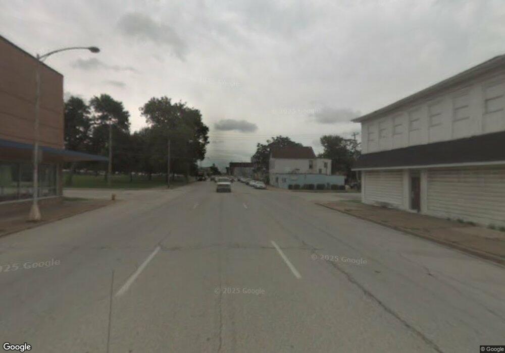 806 W 4th St, Davenport, IA 52802 - photo 1