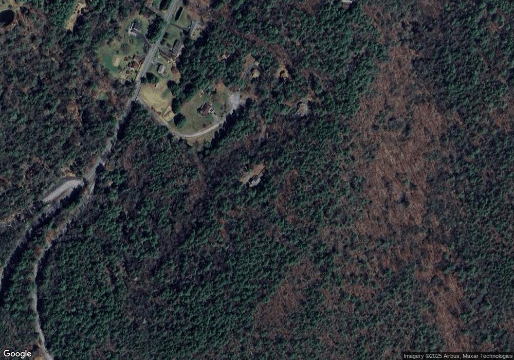 111 Cliff Ct, Milford, PA 18337 - photo 1