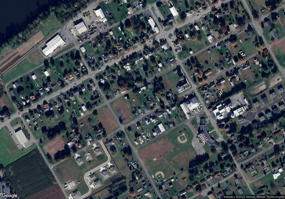 222 W 5th St, Nescopeck, PA 18635 - photo 1