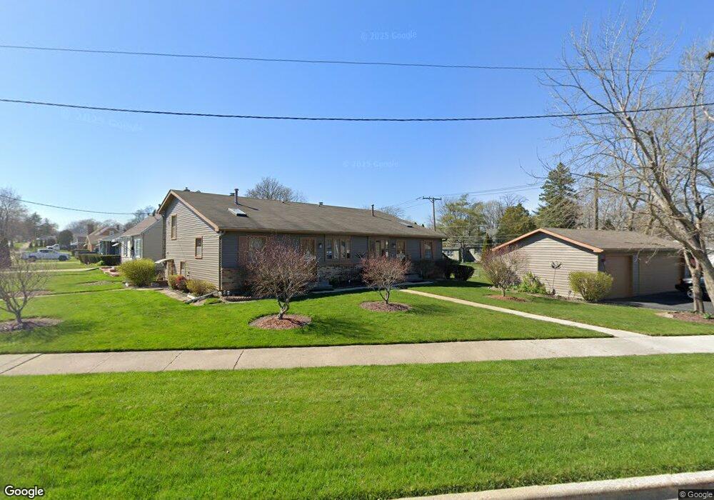 1918 W Dugdale Rd, Waukegan, IL 60085 - photo 1