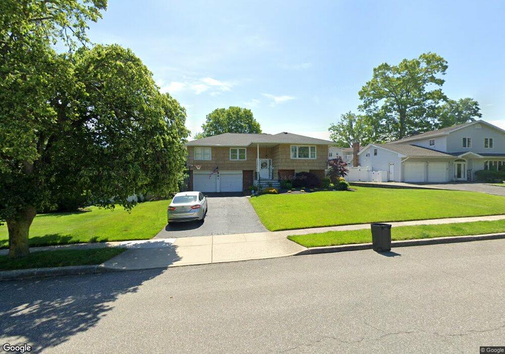 45 Marie Crescent, ComMacK, NY 11725 - photo 1