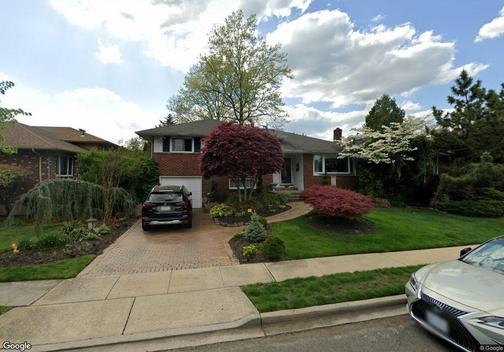 337 Dorchester Rd, Garden City, NY 11530 - photo 1