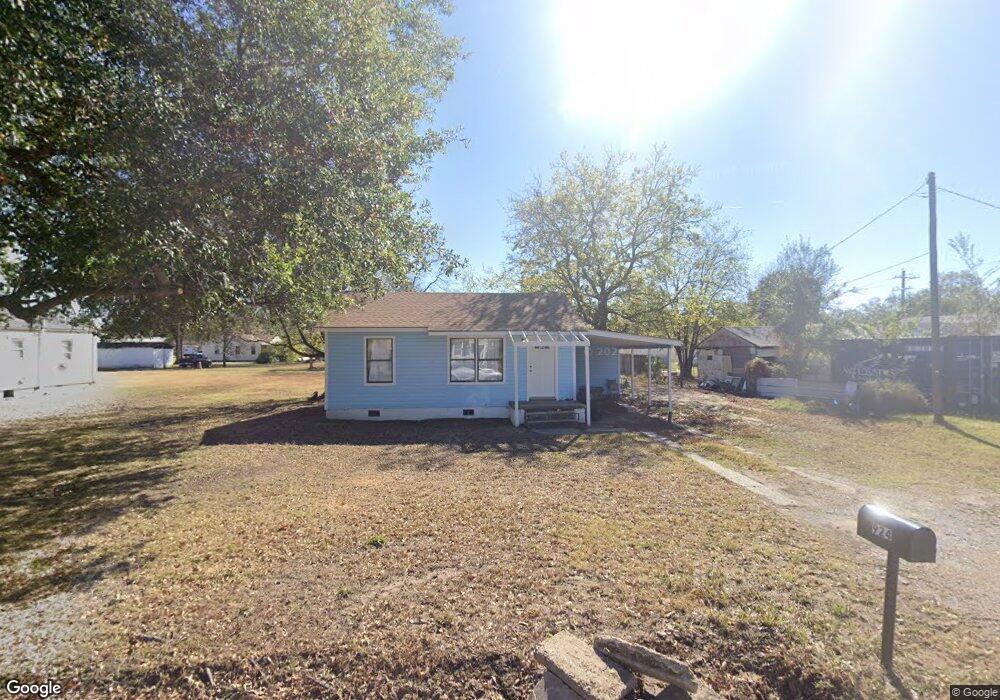 924 W 10th St, Okmulgee, OK 74447 - photo 1