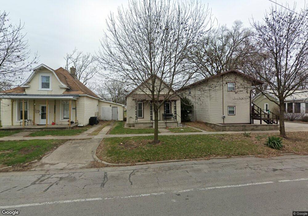 2512 Charleston Ave, Mattoon, IL 61938 - photo 1